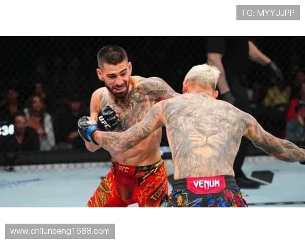 托普里亚 2 分 32 秒弑神！UFC 轻量级王座易主，奥利维拉王朝彻底终结(2)